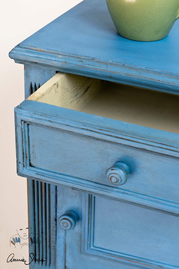 greek_blue-chalkpaint-anniesloan2