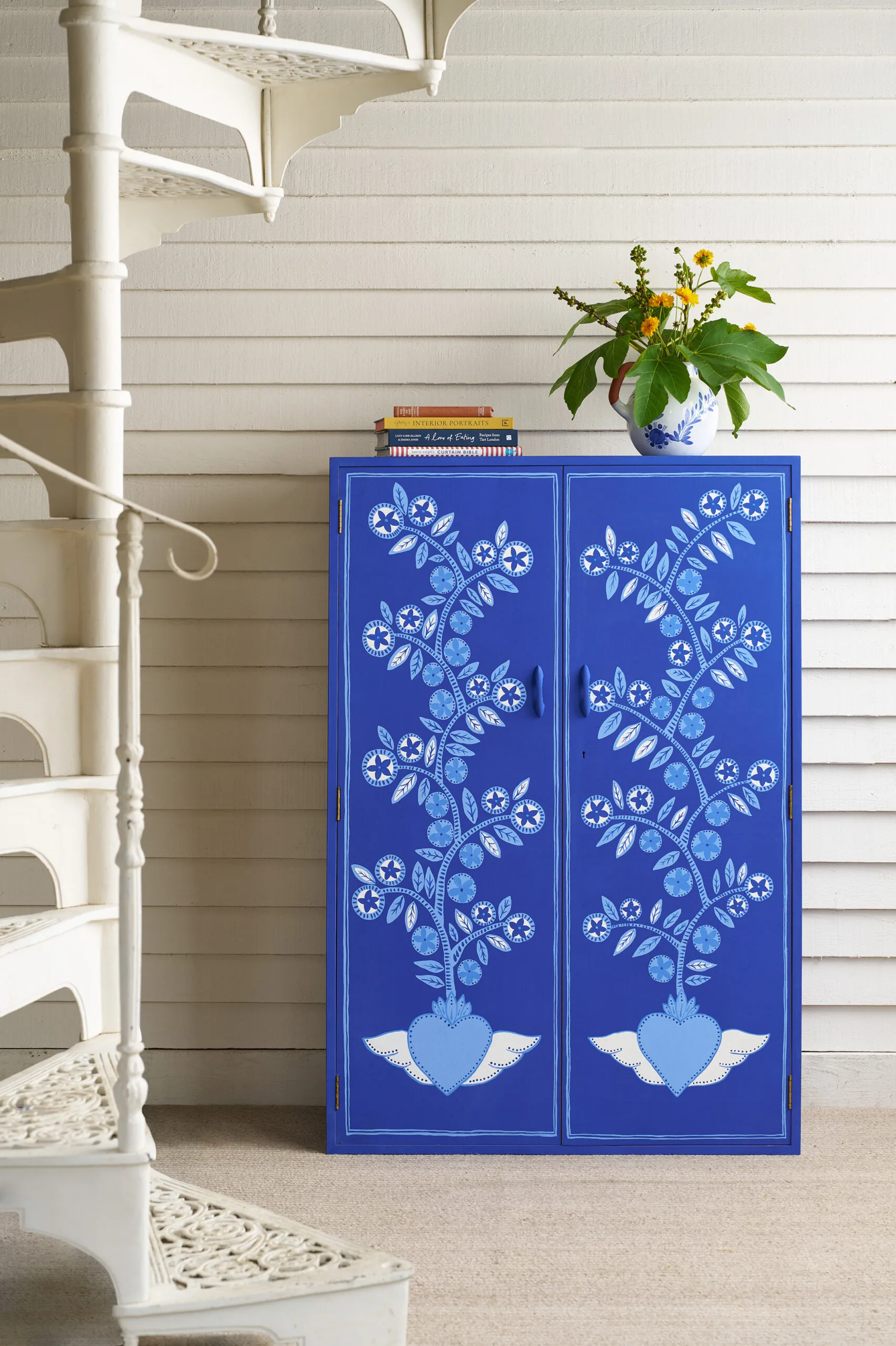 frida_blue_skap_kalkfarg_chalk_paint